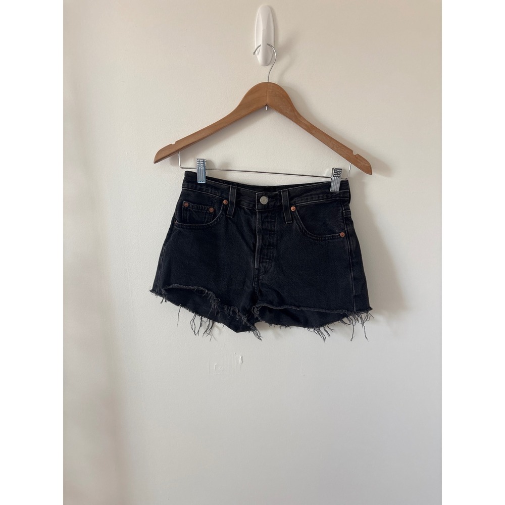 Levi's Cutoff Denim Shorts Size‎ 24